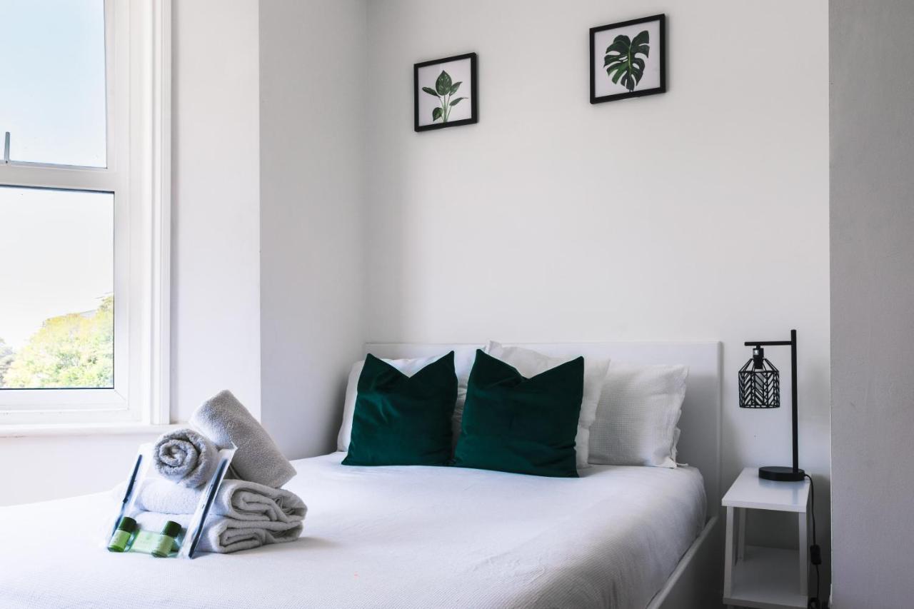 Апартаменты 306, The Kove, West Hill Road Борнмут Экстерьер фото